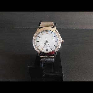 Women’s Silver Watch Fashion Jewelry